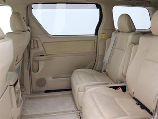 2014 Toyota Alphard - Thumbnail