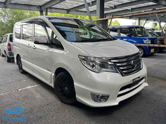 2014 Nissan Serena - Thumbnail