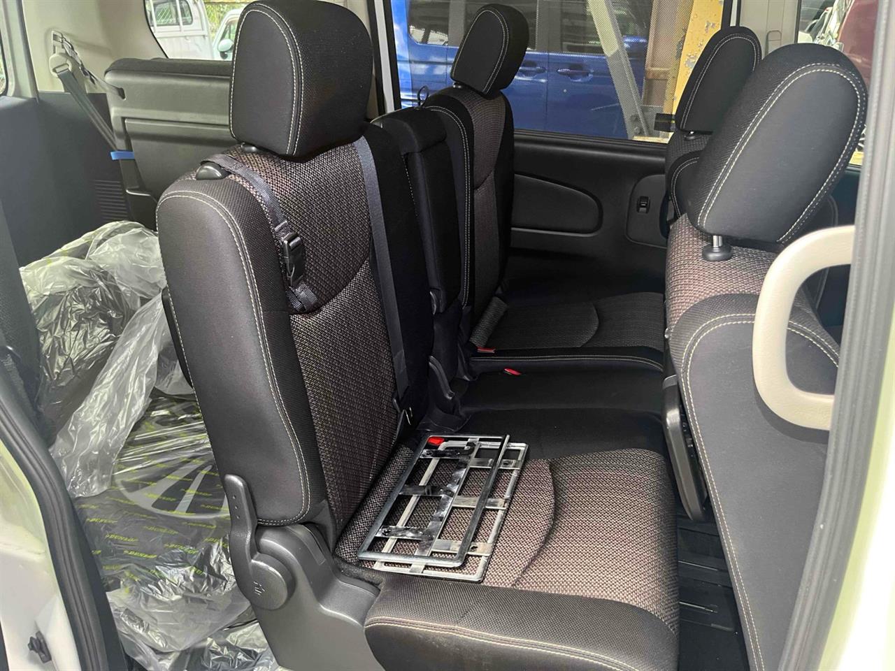 2014 Nissan Serena