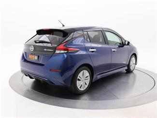 2019 Nissan Leaf - Thumbnail