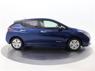 2019 Nissan Leaf - Thumbnail