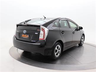 2014 Toyota Prius - Thumbnail