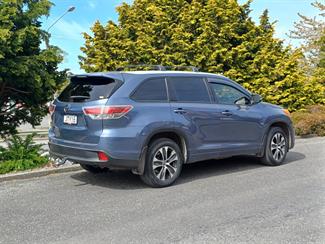 2016 Toyota Highlander - Thumbnail