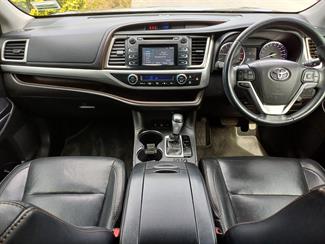 2016 Toyota Highlander - Thumbnail