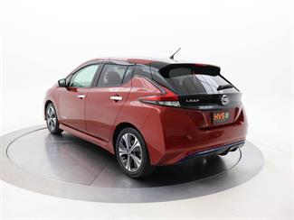 2019 Nissan Leaf - Thumbnail