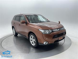 2013 Mitsubishi Outlander - Thumbnail