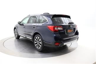 2016 Subaru Outback - Thumbnail