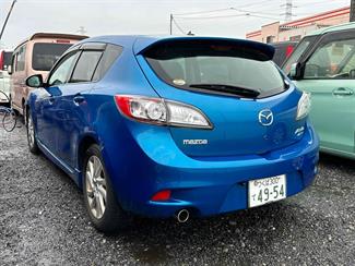 2012 Mazda Axela - Thumbnail