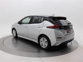 2020 Nissan Leaf - Thumbnail