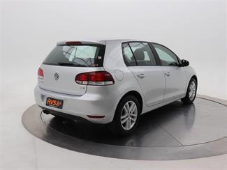 2012 Volkswagen Golf - Thumbnail