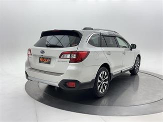 2015 Subaru Outback - Thumbnail