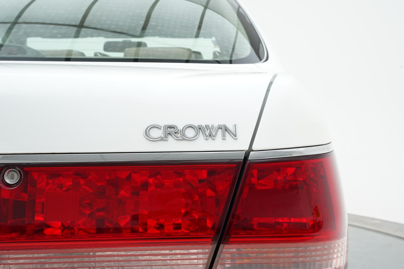 Toyota Crown 2.0 ROYAL EXTRA