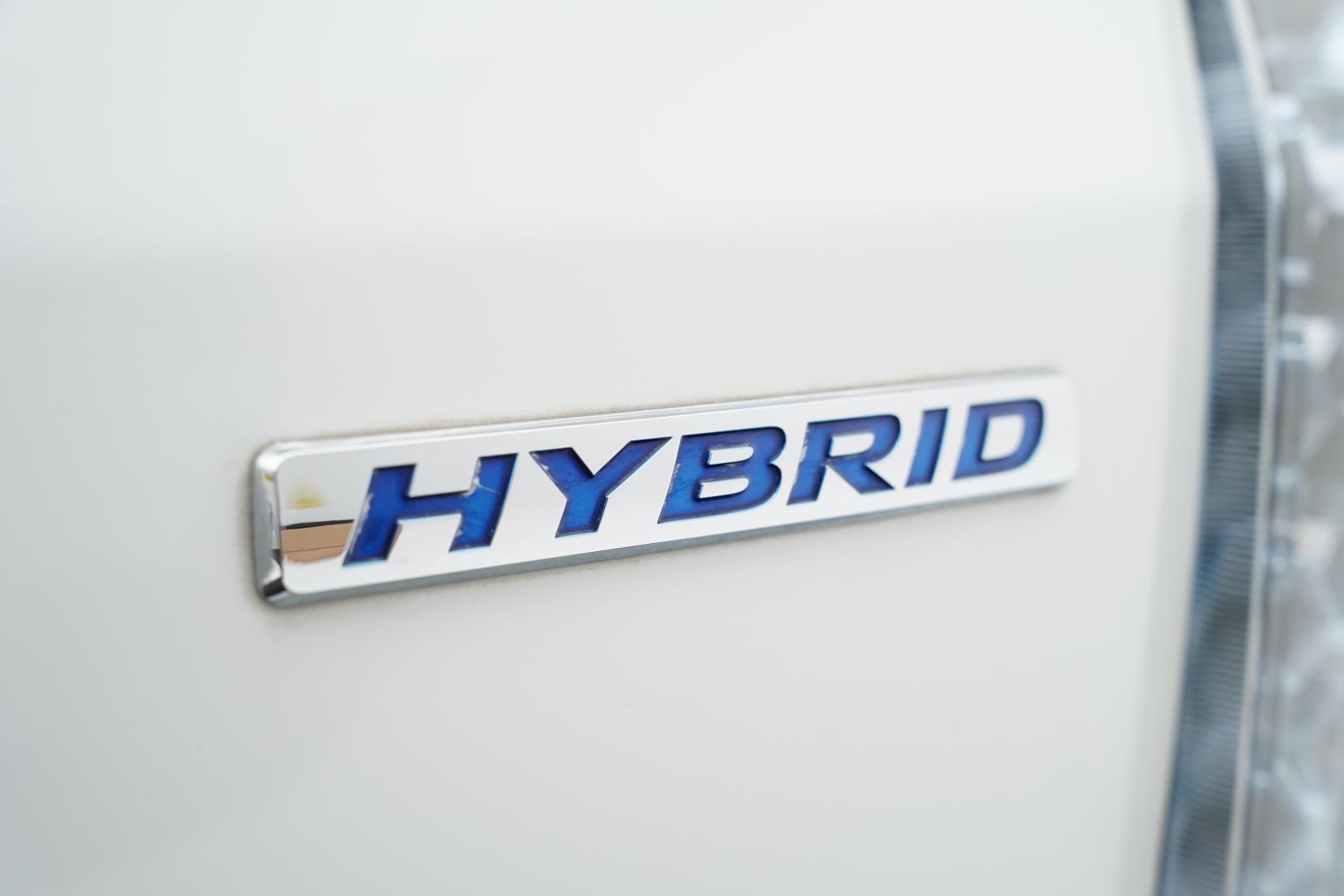 Honda Fit ARIA Shuttle Hybrid