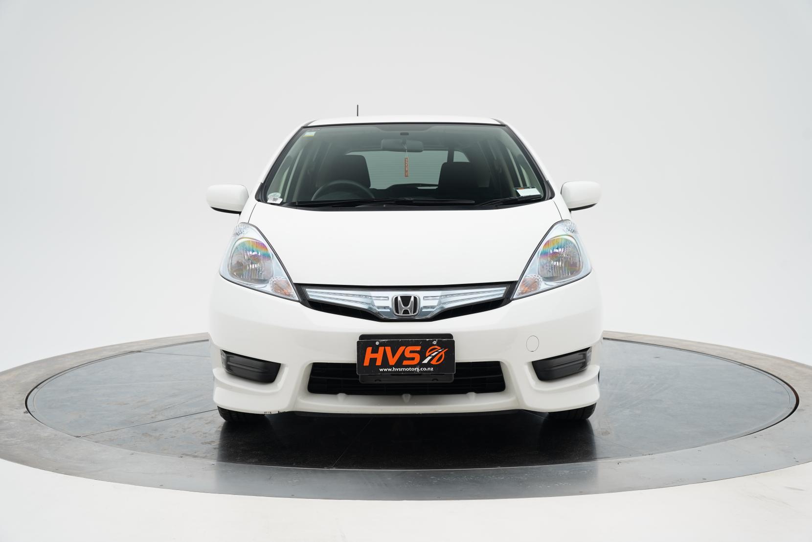 Honda Fit ARIA Shuttle Hybrid