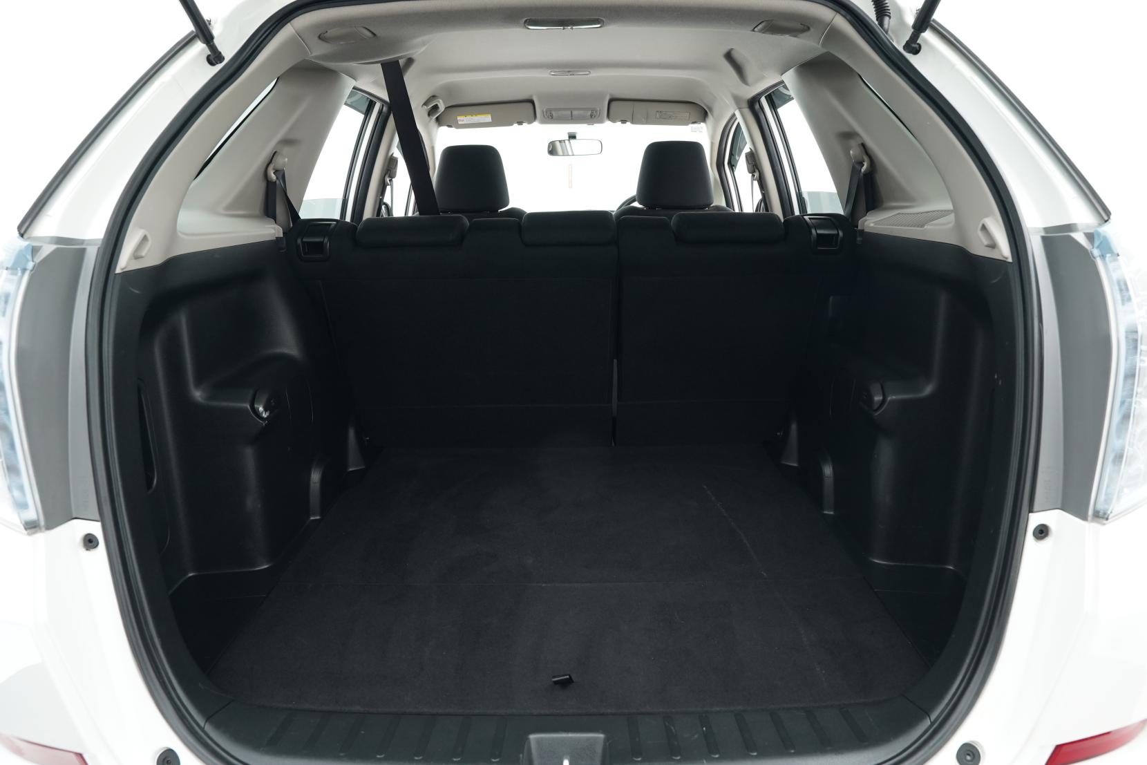 Honda Fit ARIA Shuttle Hybrid