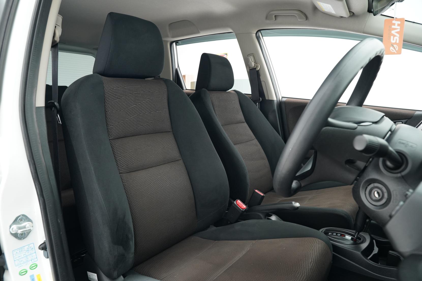 Honda Fit ARIA Shuttle Hybrid