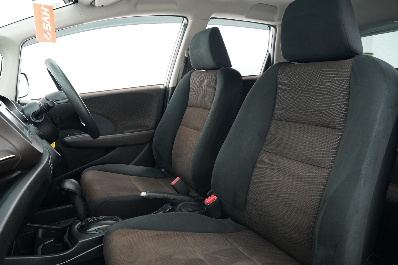 Honda Fit ARIA Shuttle Hybrid