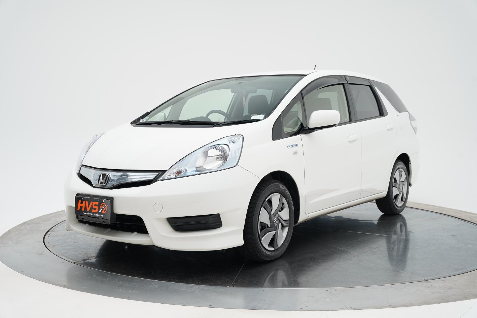 Honda Fit ARIA Shuttle Hybrid