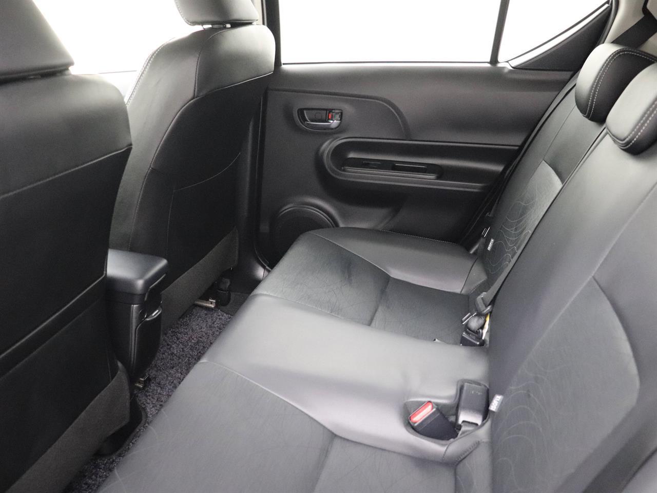 Toyota AQUA 1.5 G Leather Pack