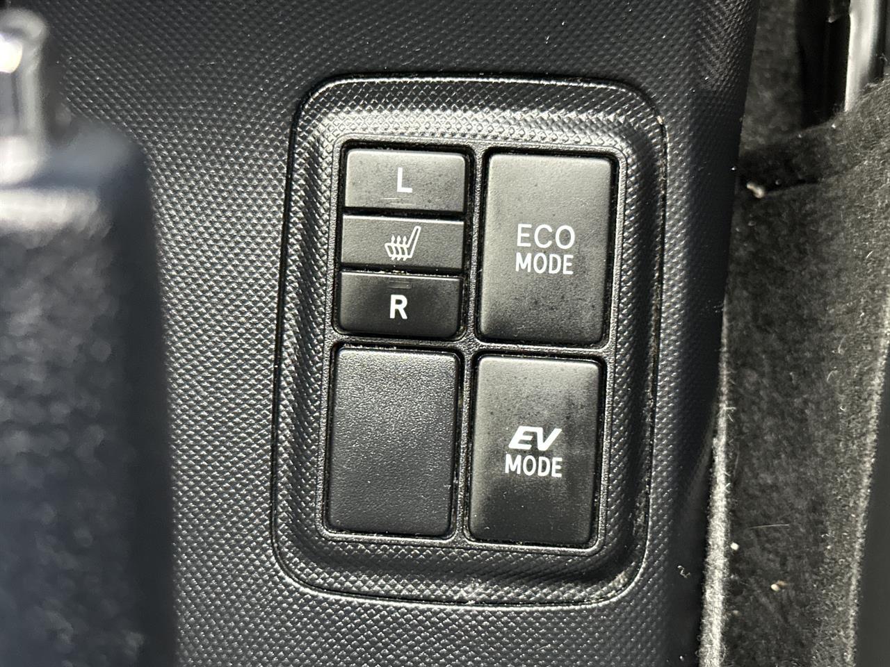 Toyota AQUA 1.5