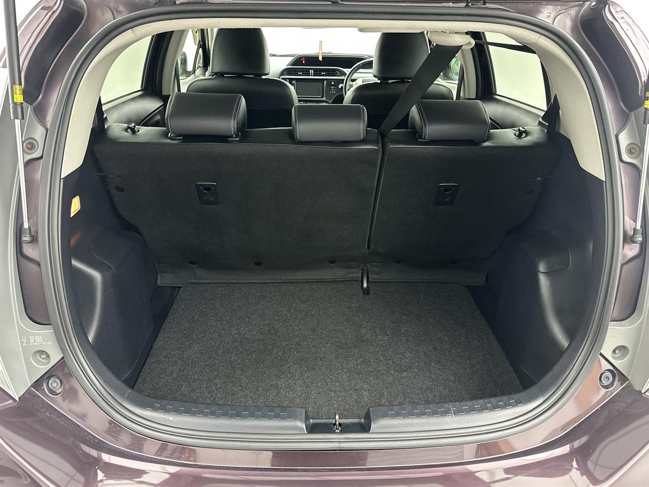 Toyota AQUA 1.5