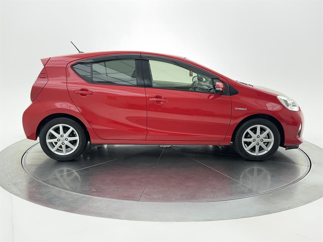 Toyota AQUA 1.5 G Push Start