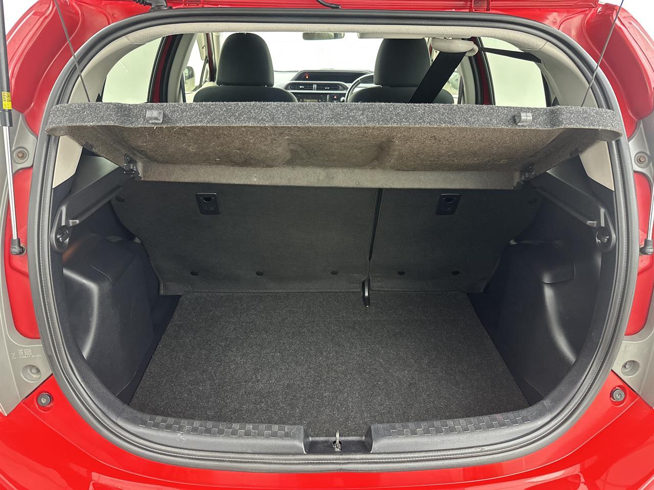 Toyota AQUA 1.5 G Push Start