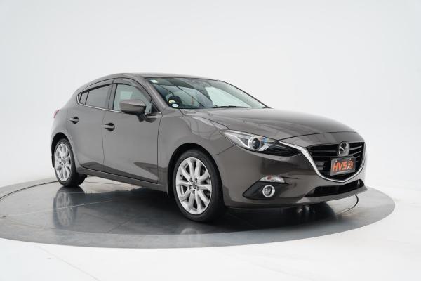 Mazda Axela 2.0 SPORT 20S TOURING