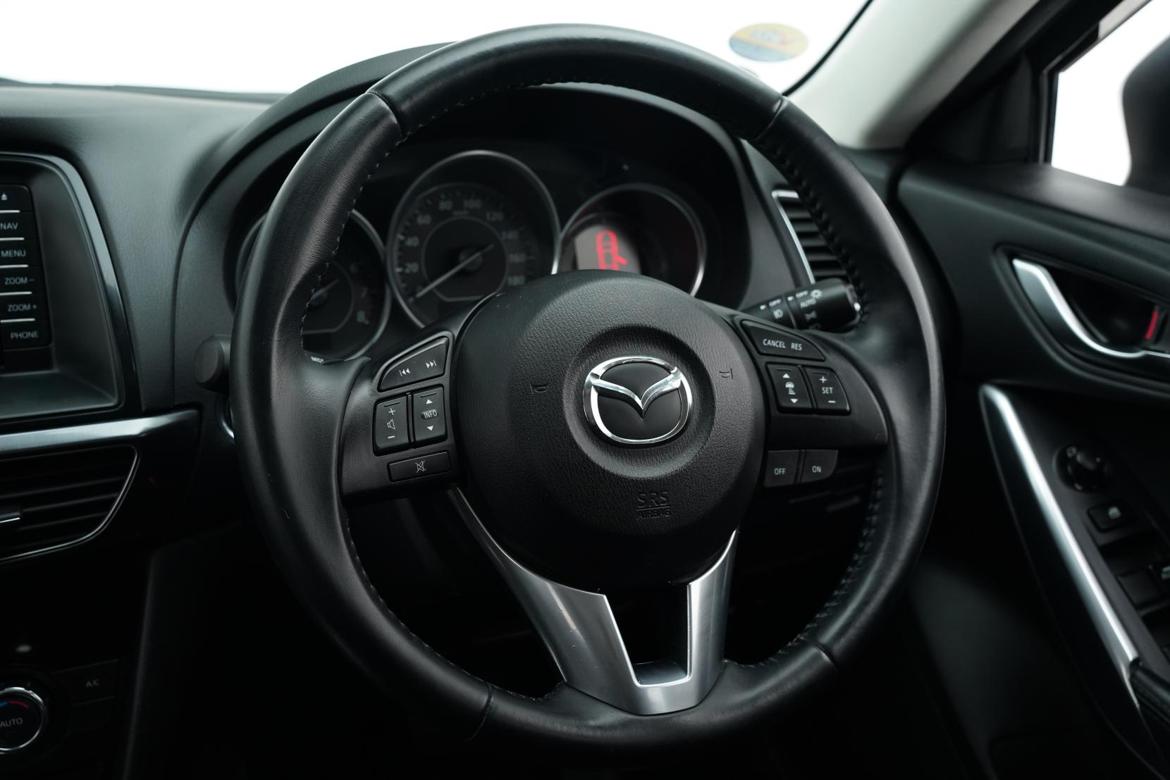 Mazda Atenza WAGON 20S