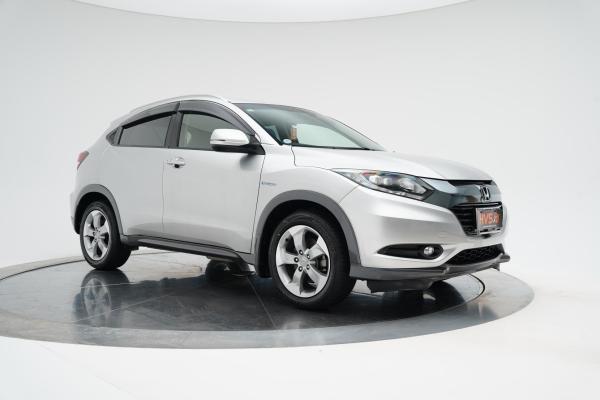 Honda Vezel 1.5 HYBRID HR-V Hybrid 4WD X