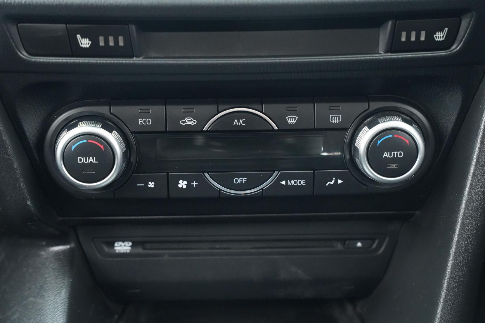Mazda Axela HYBRID-S L PACKAGE