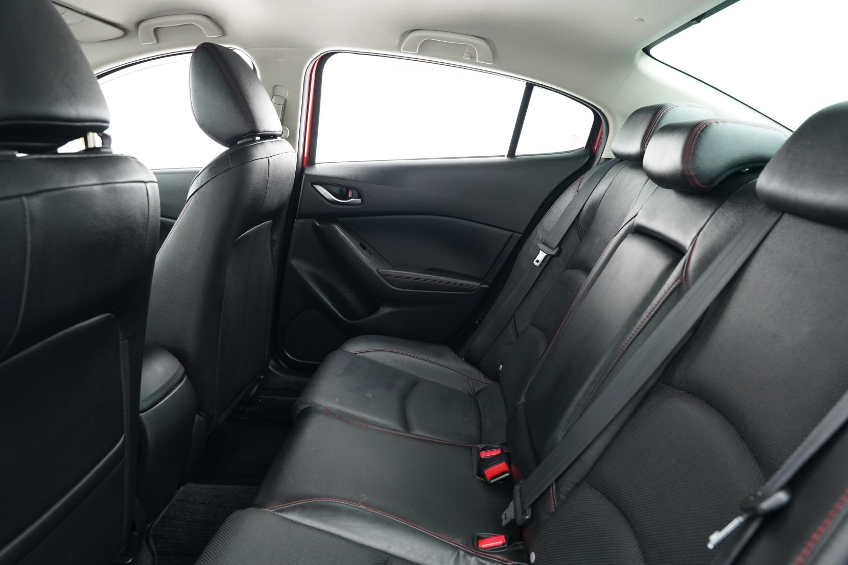 Mazda Axela HYBRID-S L PACKAGE