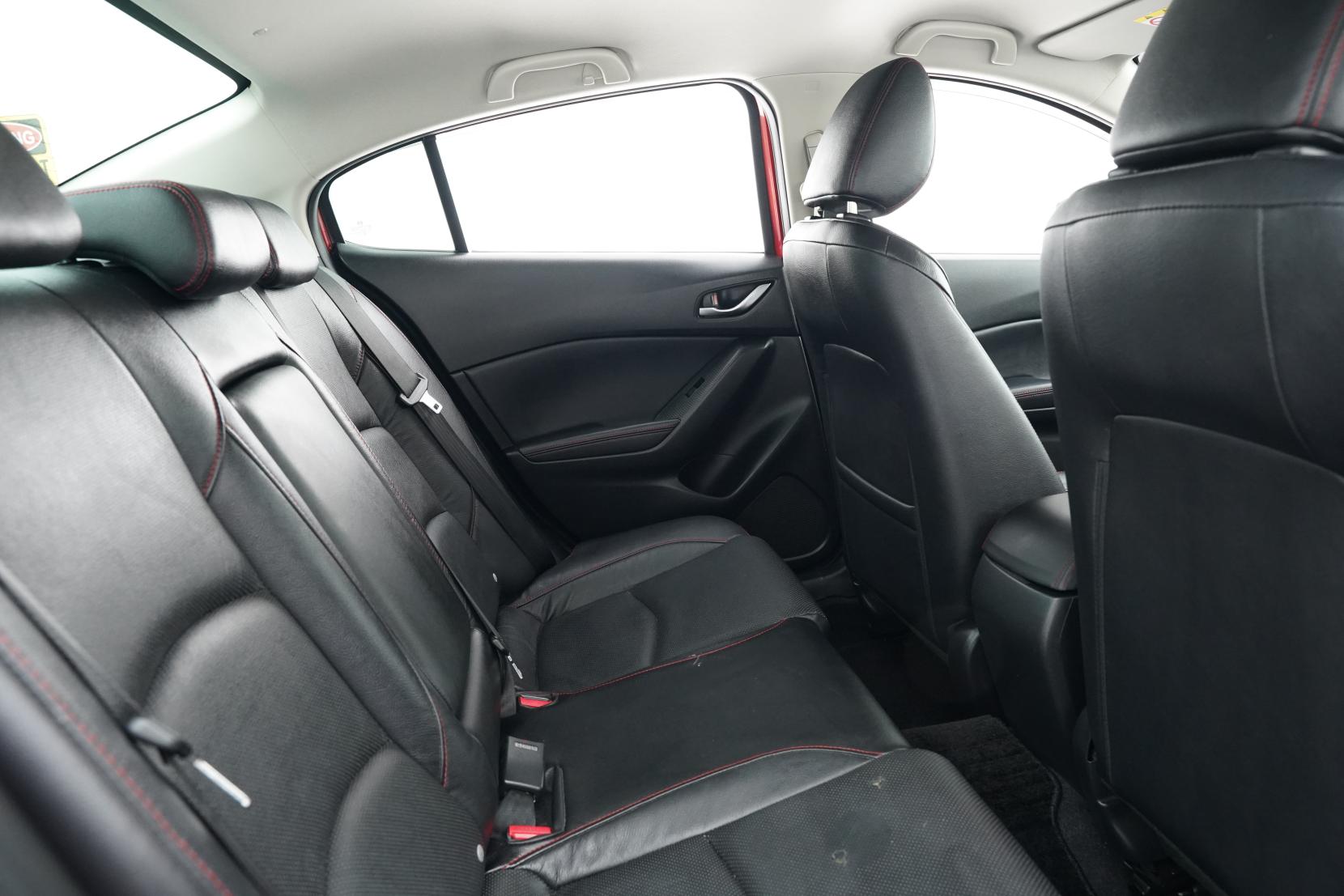 Mazda Axela HYBRID-S L PACKAGE