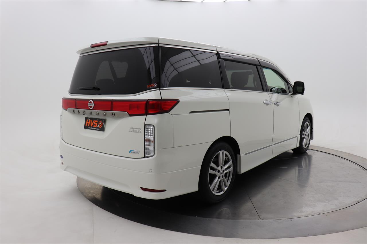 Nissan ELGRAND 2.5 250 HIGHWAY STAR 4WD