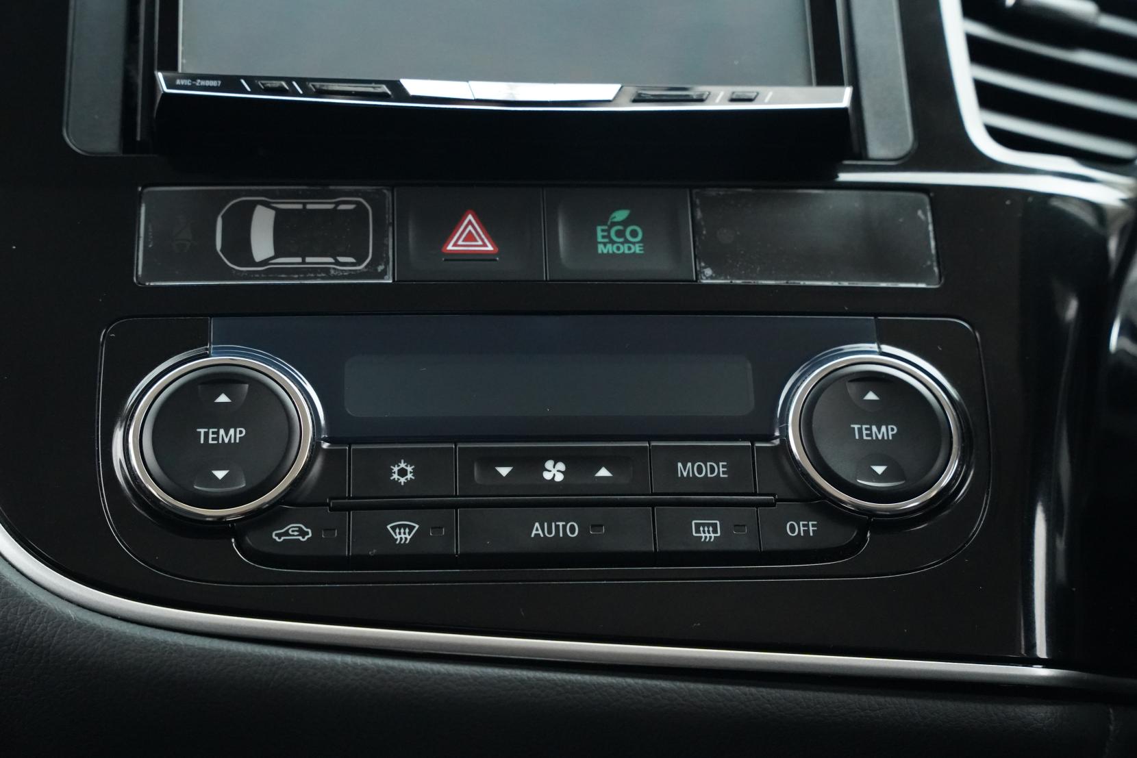 Mitsubishi Outlander 2.4 PHEV Phev G 4WD 