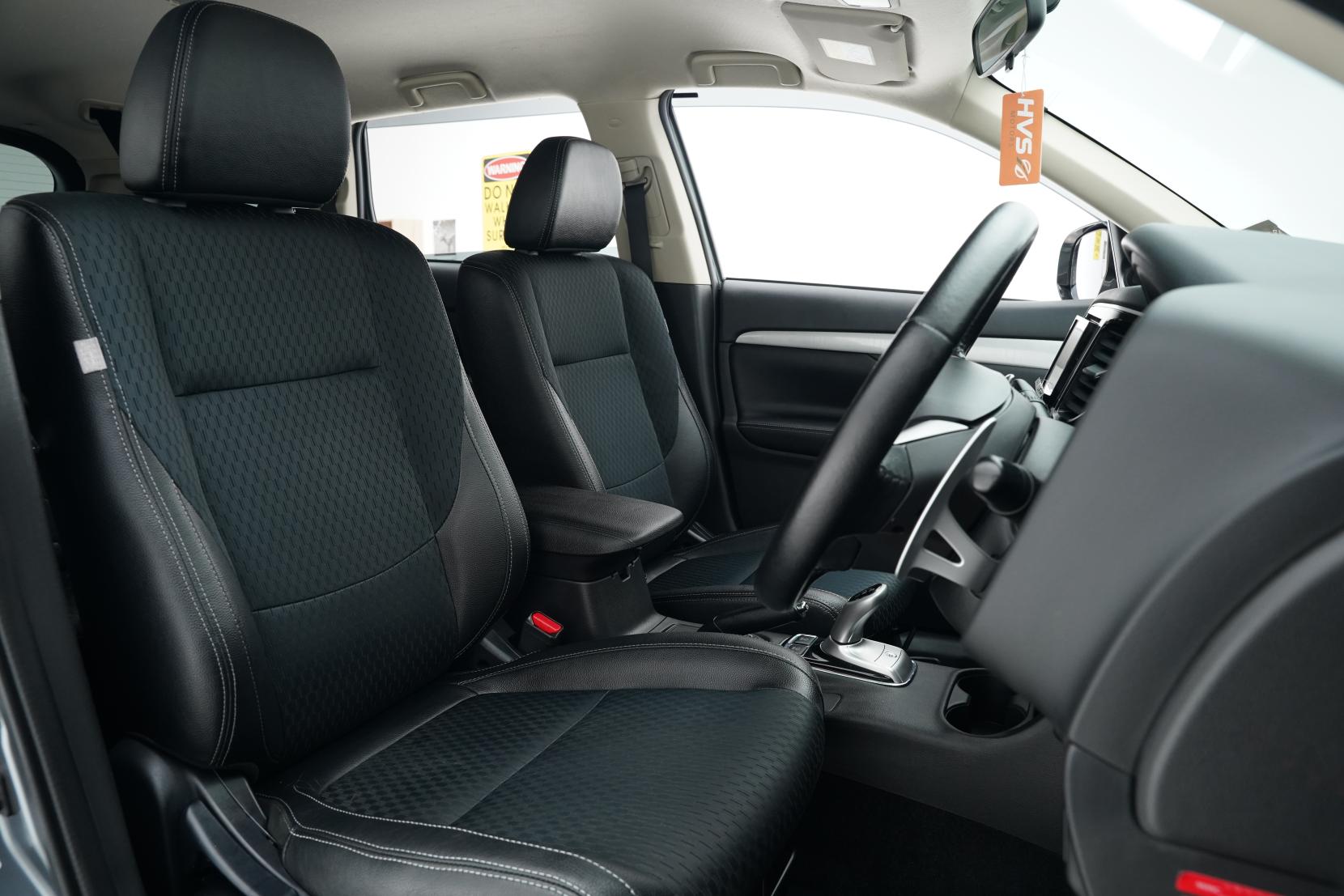 Mitsubishi Outlander 2.4 PHEV Phev G 4WD 