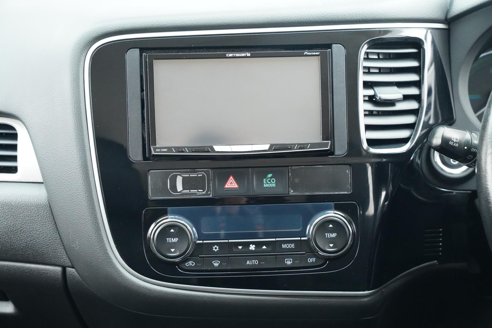 Mitsubishi Outlander 2.4 PHEV Phev G 4WD 