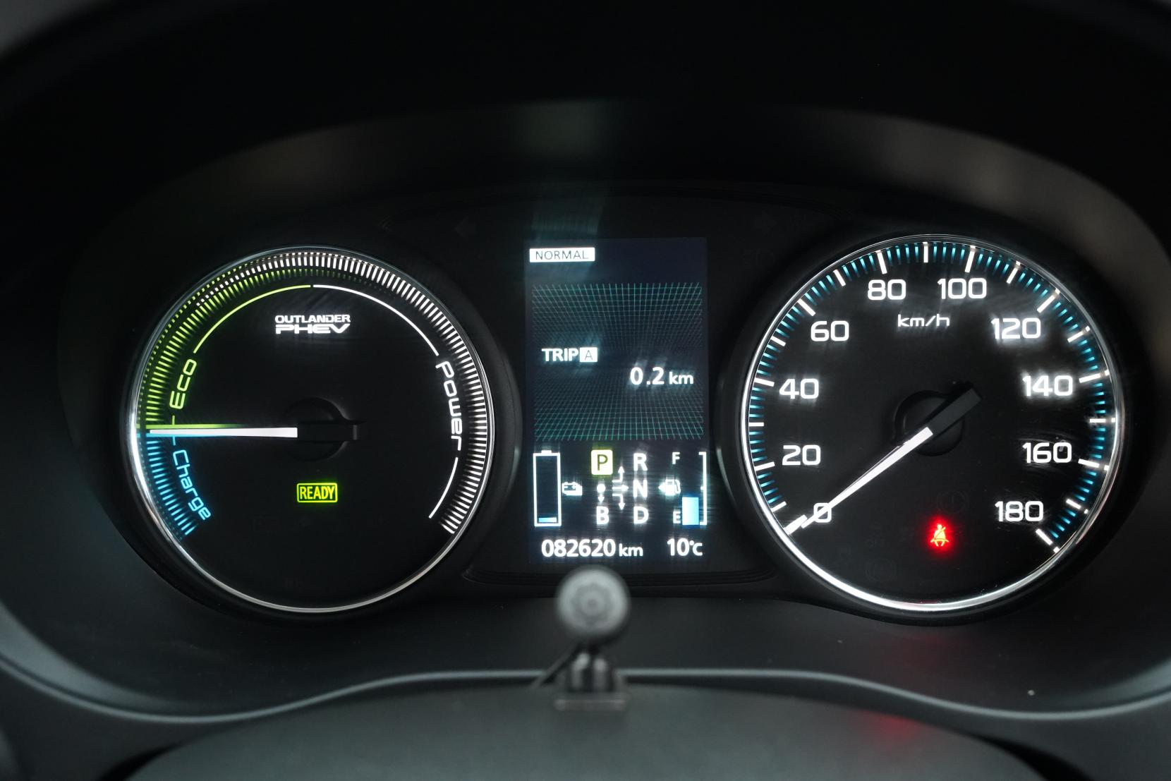 Mitsubishi Outlander 2.4 PHEV Phev G 4WD 