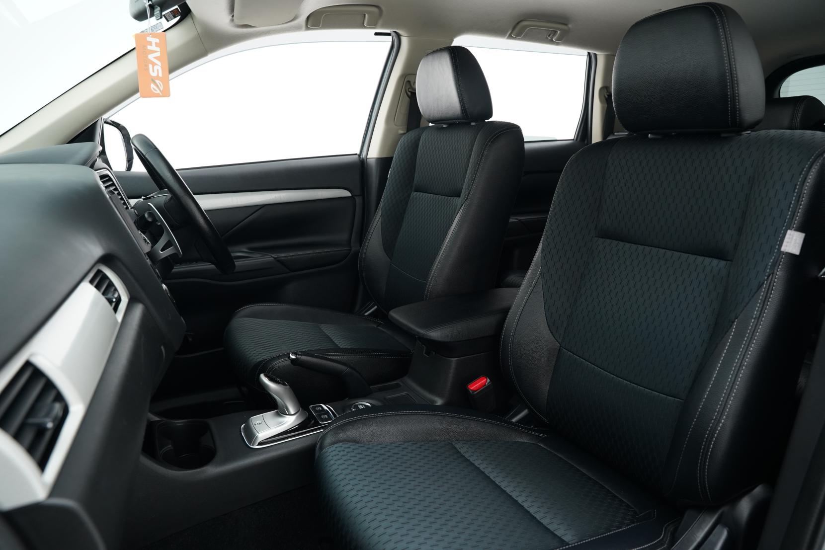 Mitsubishi Outlander 2.4 PHEV Phev G 4WD 