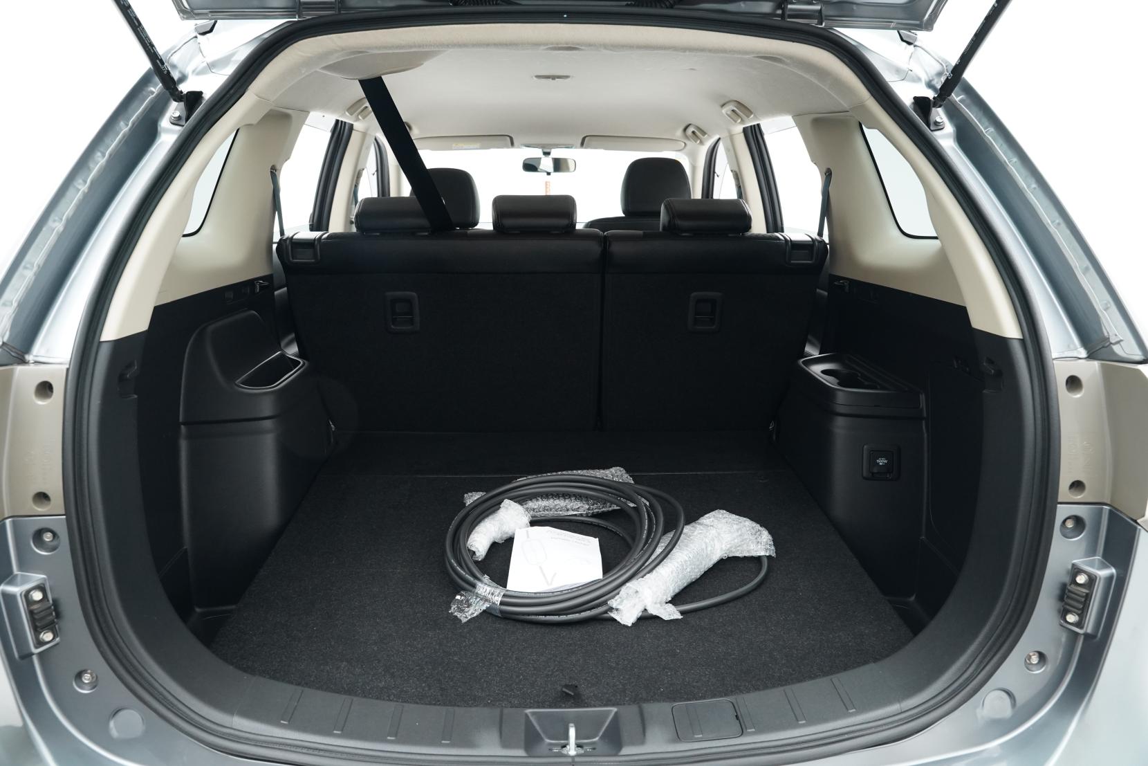 Mitsubishi Outlander 2.4 PHEV Phev G 4WD 