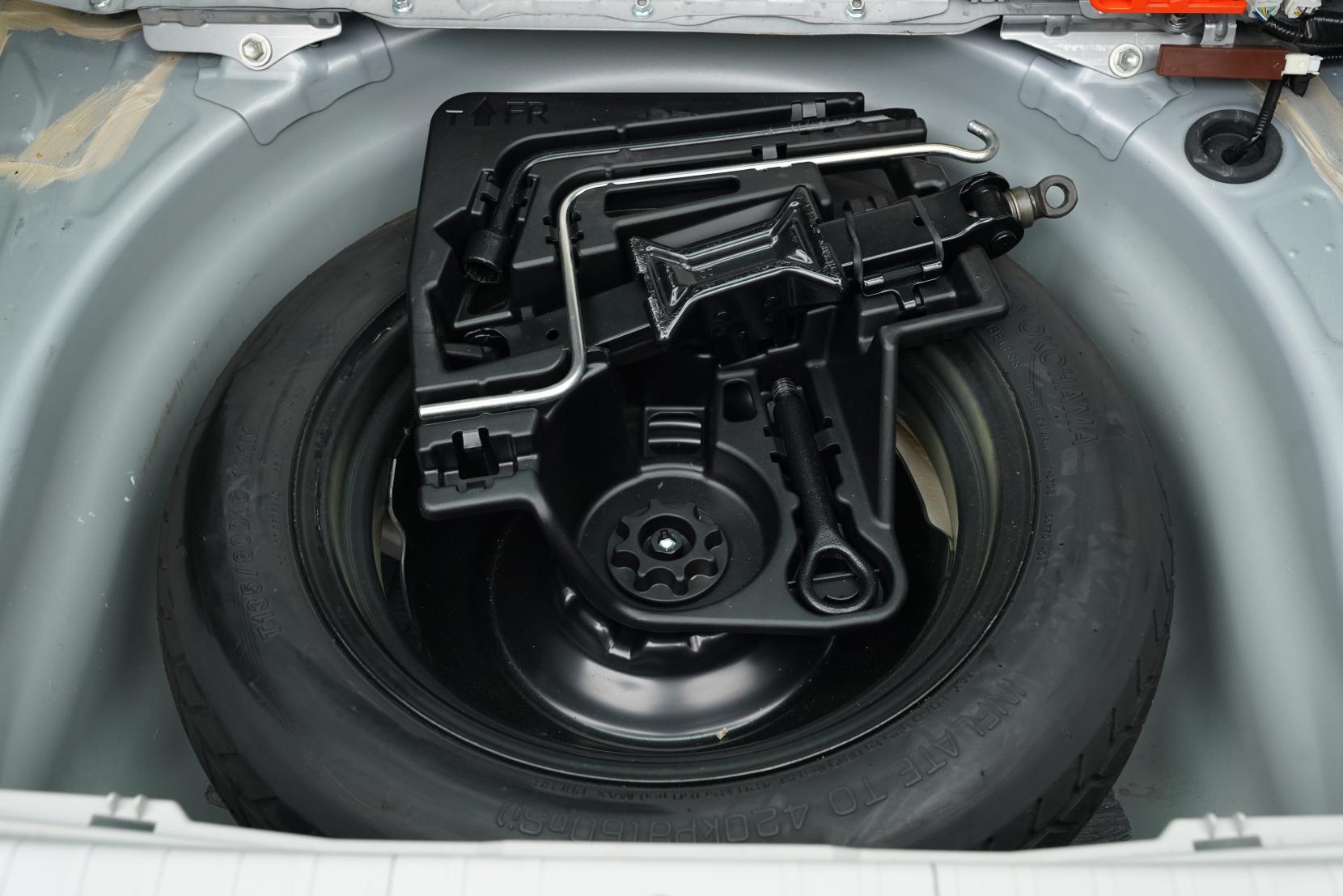 Toyota Prius 1.8 S