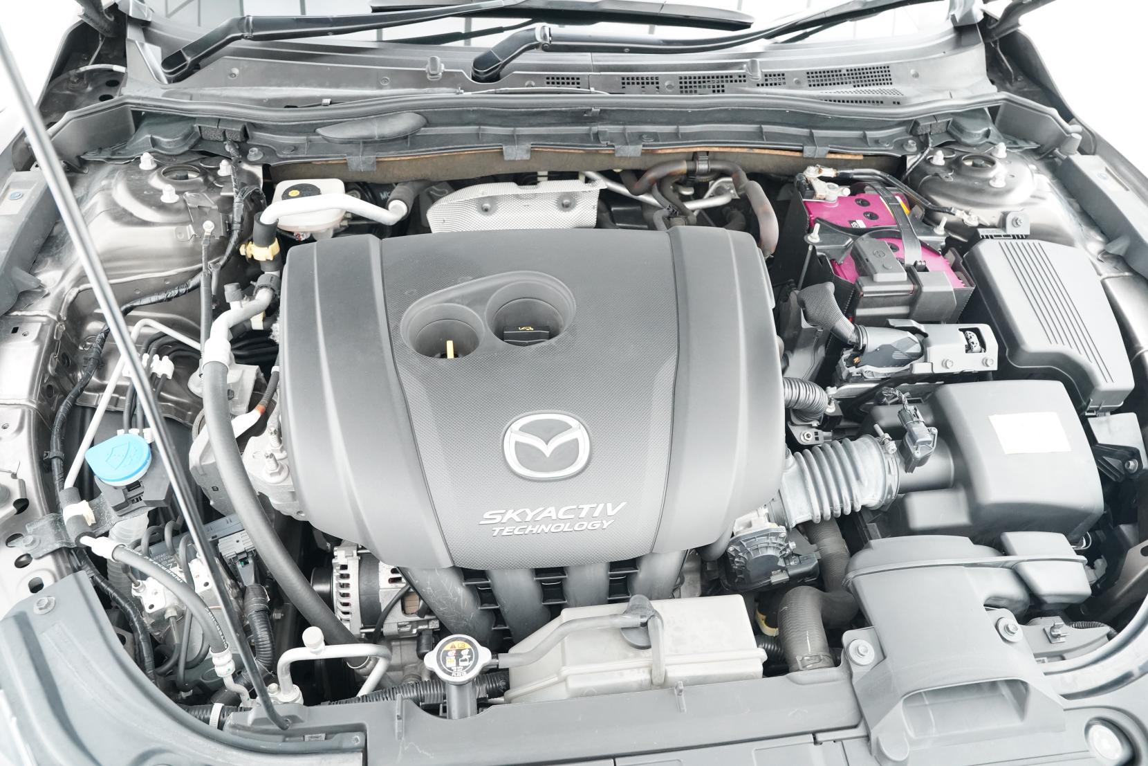 Mazda Atenza 2.0 20S Skyactiv