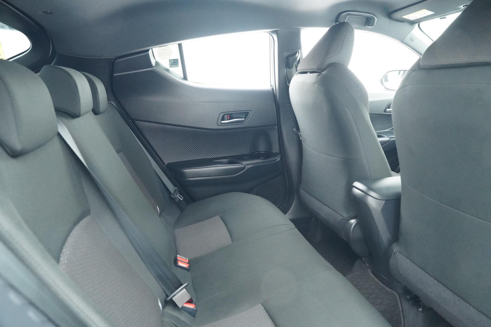 Toyota C-HR Hybrid S