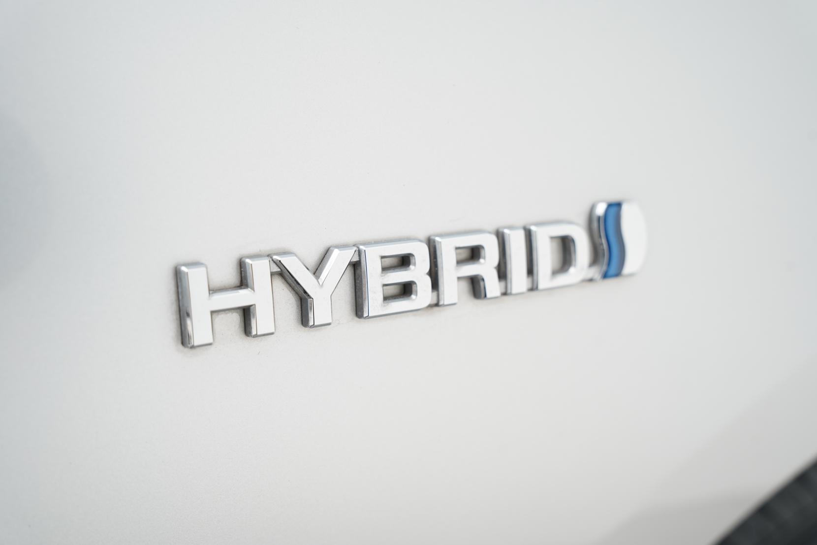 Toyota Prius 1.8 Hybrid S