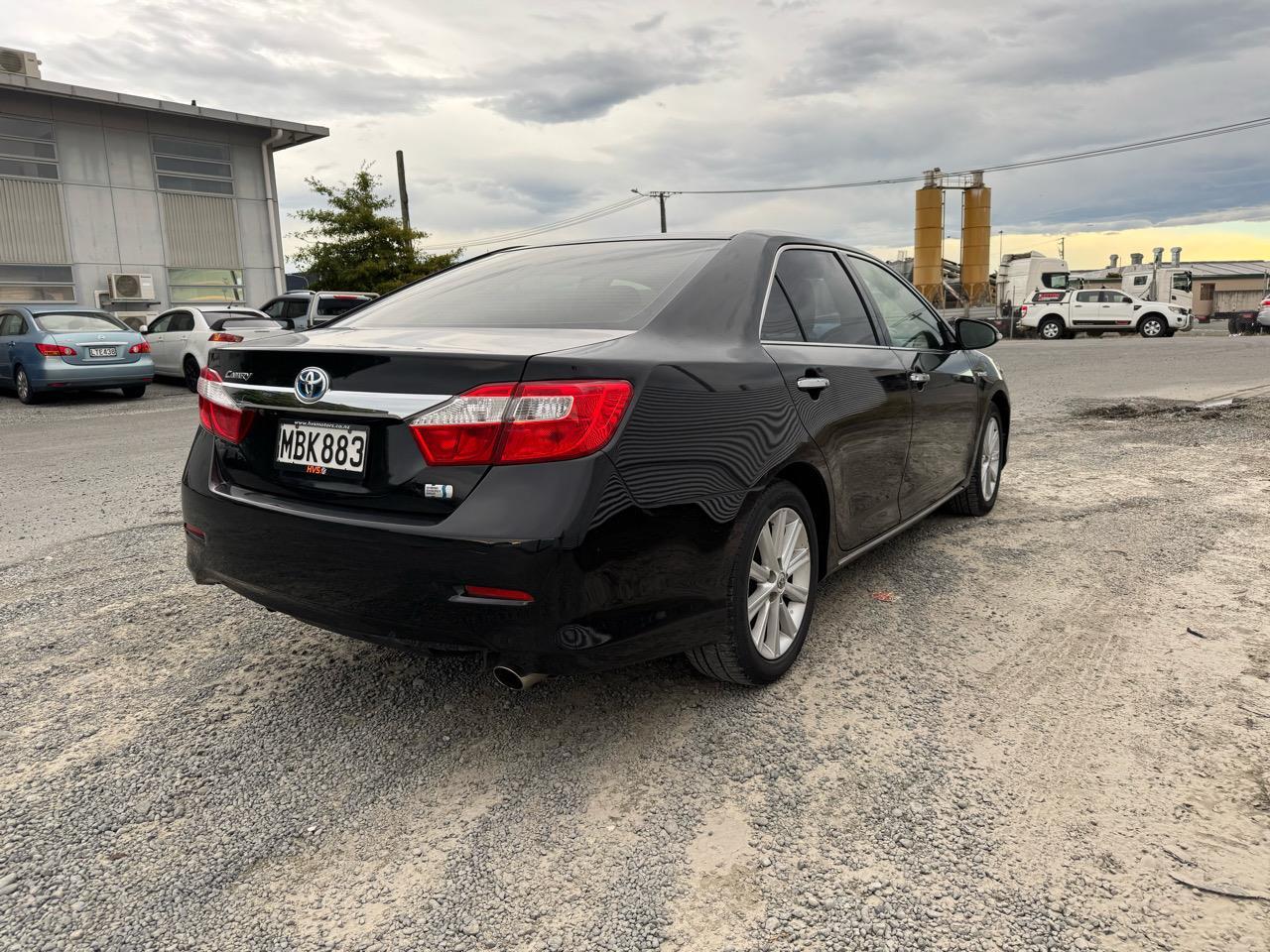 Toyota Camry 2.5 Hybrid AVV50R