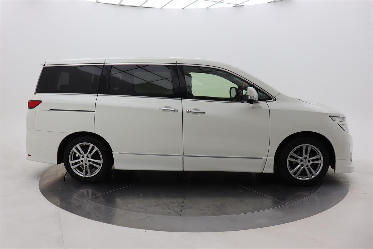 Nissan ELGRAND 3.5 350 HIGHWAY STAR 4WD 