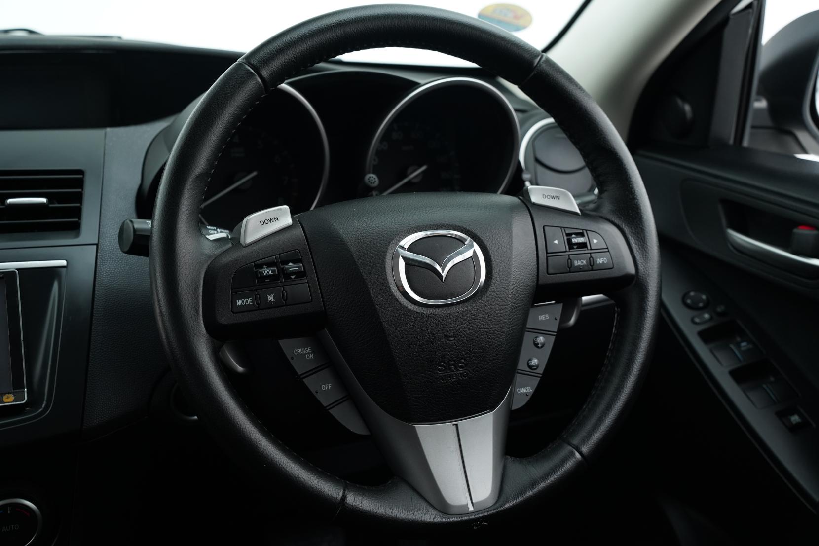 Mazda Axela Sport 20S Skyactiv