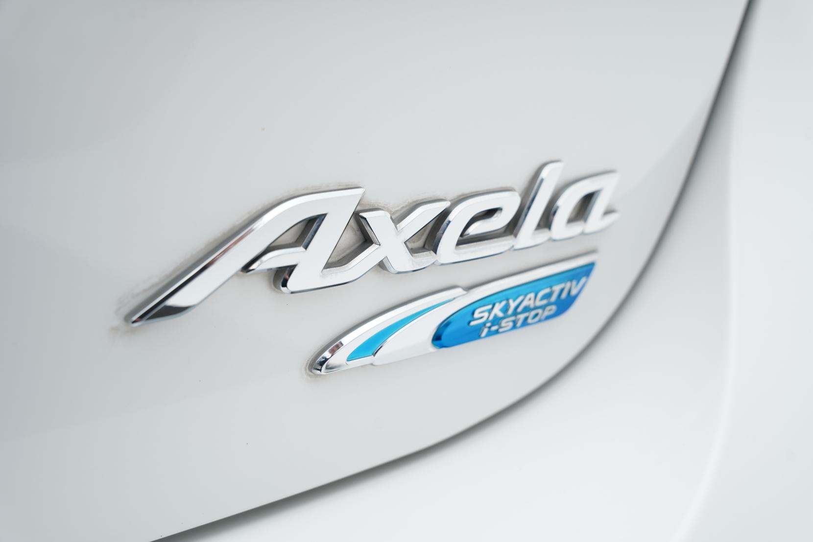 Mazda Axela Sport 20S Skyactiv