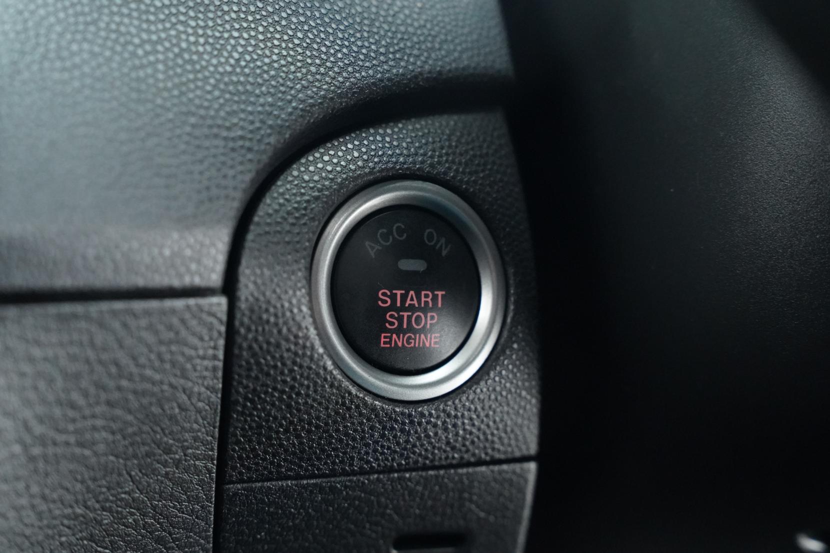 Mazda Axela Sport 20S Skyactiv