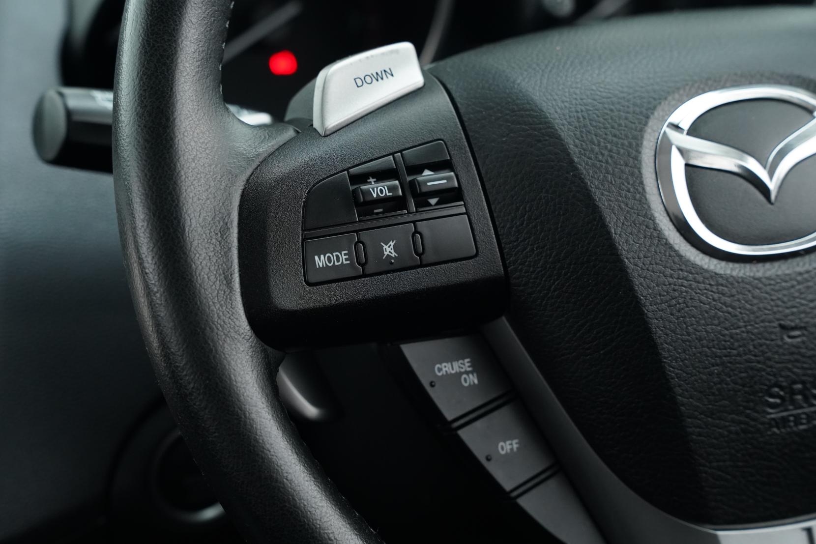 Mazda Axela Sport 20S Skyactiv